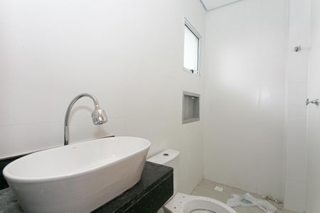 Apartamento para alugar com 60m², 2 quartos e sem vagaBanheiro