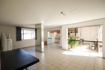 Apartamento para alugar com 50m², 2 quartos e 1 vaga Apartamento para alugar com 50m², 2 quartos e 1 vagaSalão de festas
