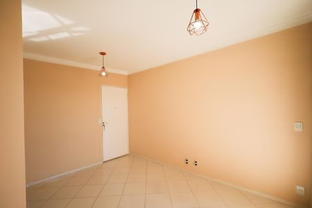 Sala de apartamento para alugar com 2 quartos, 50m² em Jurubatuba, São Paulo