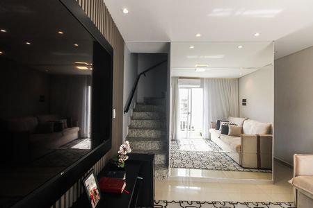 Sala de casa de condomínio para alugar com 2 quartos, 145m² em Penha de França, São Paulo