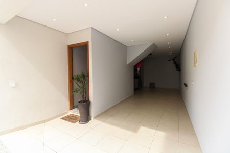 Garagem de casa de condomínio para alugar com 2 quartos, 145m² em Penha de França, São Paulo