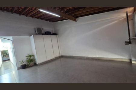 Casa à venda com 2 quartos, 100m² em Jardim Maria Antonia (Nova Veneza), Sumaré