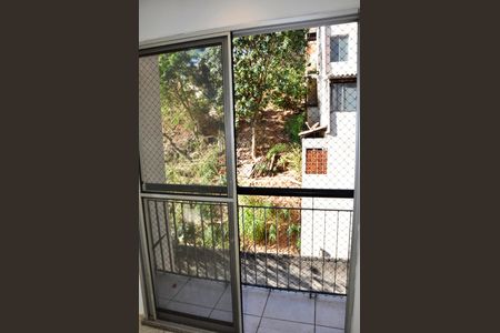 Detalhe - Varanda de apartamento para alugar com 2 quartos, 52m² em Conjunto Residencial Vista Verde, São Paulo