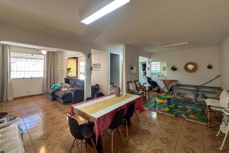 Casa para alugar com 5 quartos, 270m² em Vila da Saúde, São Paulo