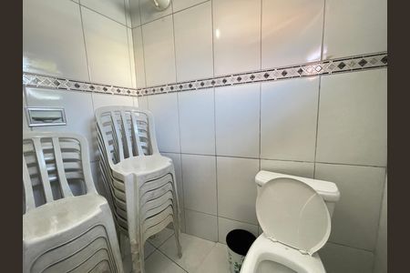 Banheiro 2 de casa à venda com 1 quarto, 600m² em Caxingui, São Paulo