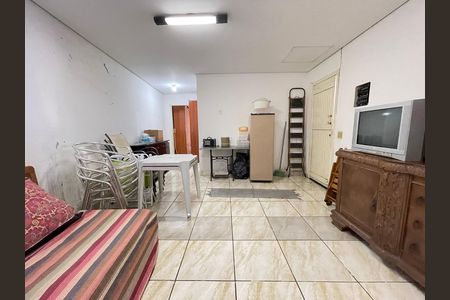 Sala de casa à venda com 1 quarto, 600m² em Caxingui, São Paulo
