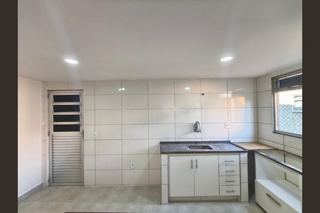Casa à venda com 2 quartos, 80m² em Jacarepaguá, Rio de Janeiro