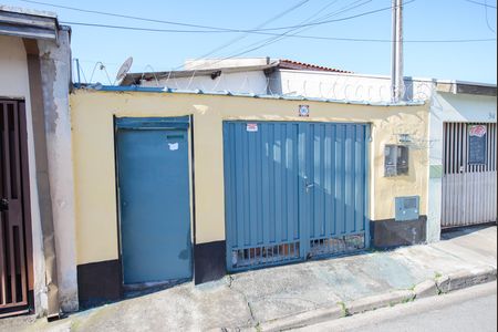 Fachada da Casa de casa para alugar com 1 quarto, 50m² em Parque Santo Antonio, Taubaté