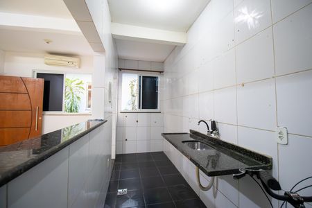 Cozinha e Área de Serviço de casa para alugar com 2 quartos, 85m² em Penha Circular, Rio de Janeiro