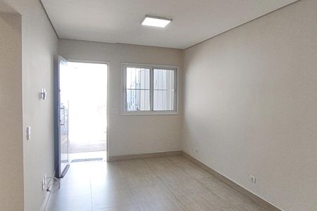 Casa à venda com 130m², 2 quartos e 1 vaga Casa à venda com 130m², 2 quartos e 1 vagaSala