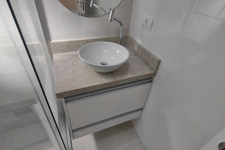Banheiro da Suíte de casa à venda com 2 quartos, 130m² em Santa Paula, São Caetano do Sul