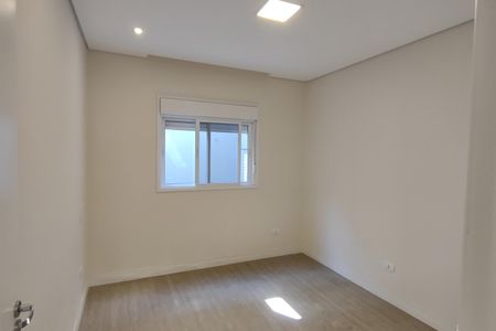 Casa à venda com 130m², 2 quartos e 1 vaga Casa à venda com 130m², 2 quartos e 1 vagaQuarto
