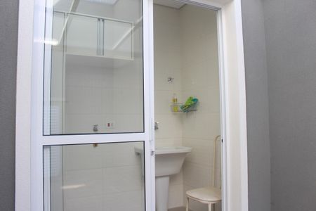 Casa à venda com 130m², 2 quartos e 1 vagaÁrea de Serviço