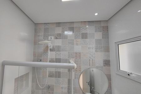 Casa à venda com 130m², 2 quartos e 1 vaga Casa à venda com 130m², 2 quartos e 1 vagaBanheiro