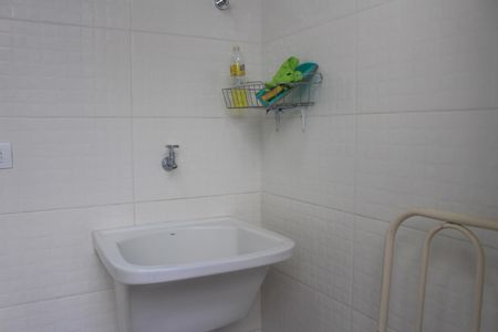 Casa à venda com 130m², 2 quartos e 1 vagaÁrea de Serviço