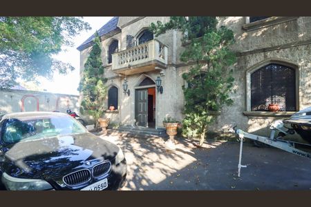 Casa para alugar com 400m², 6 quartos e 2 vagas Casa para alugar com 400m², 6 quartos e 2 vagasGaragem