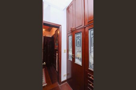 Casa para alugar com 400m², 6 quartos e 2 vagas Casa para alugar com 400m², 6 quartos e 2 vagasCloset da suíte 2