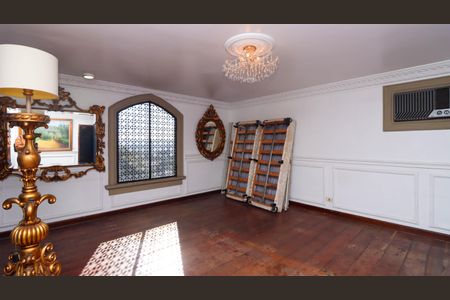 Casa para alugar com 400m², 6 quartos e 2 vagas Casa para alugar com 400m², 6 quartos e 2 vagasQuarto 1