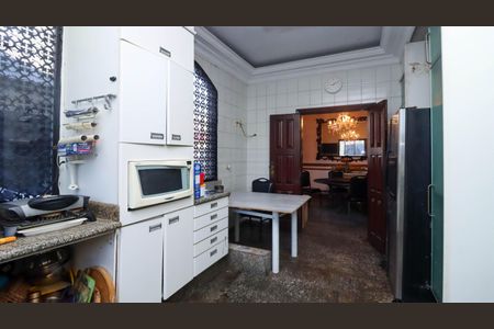 Casa para alugar com 400m², 6 quartos e 2 vagas Casa para alugar com 400m², 6 quartos e 2 vagasCozinha