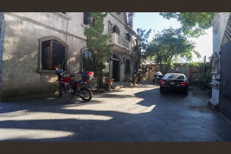 Casa para alugar com 400m², 6 quartos e 2 vagas Casa para alugar com 400m², 6 quartos e 2 vagasGaragem