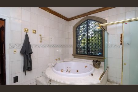 Casa para alugar com 400m², 6 quartos e 2 vagas Casa para alugar com 400m², 6 quartos e 2 vagasBanheiro Suíte 2