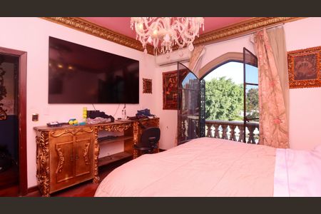Casa para alugar com 400m², 6 quartos e 2 vagas Casa para alugar com 400m², 6 quartos e 2 vagasSuíte 4