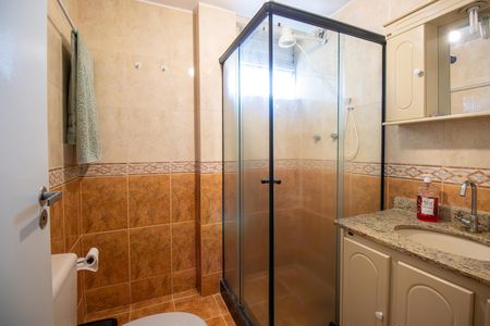 Apartamento à venda com 74m², 2 quartos e 1 vaga Apartamento à venda com 74m², 2 quartos e 1 vagaBanheiro