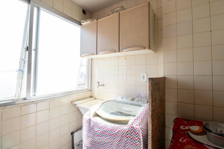 Apartamento à venda com 74m², 2 quartos e 1 vaga Apartamento à venda com 74m², 2 quartos e 1 vagaCozinha e Área de Serviço