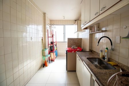 Apartamento à venda com 74m², 2 quartos e 1 vaga Apartamento à venda com 74m², 2 quartos e 1 vagaCozinha e Área de Serviço