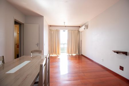 Apartamento à venda com 74m², 2 quartos e 1 vaga Apartamento à venda com 74m², 2 quartos e 1 vagaSala