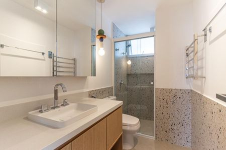 Banheiro Social de apartamento para alugar com 3 quartos, 166m² em Santa Cecilia, São Paulo