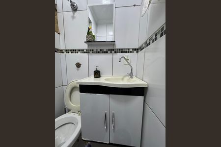 Casa à venda com 217m², 4 quartos e 2 vagas