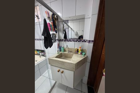 Casa à venda com 217m², 4 quartos e 2 vagas