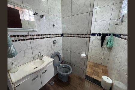 Casa à venda com 217m², 4 quartos e 2 vagas