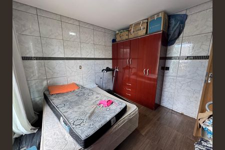 Casa à venda com 217m², 4 quartos e 2 vagas