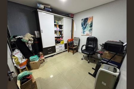 Casa à venda com 217m², 4 quartos e 2 vagas