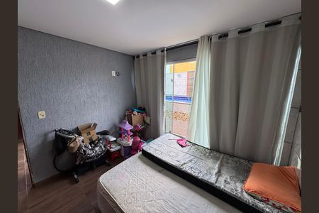 Casa à venda com 217m², 4 quartos e 2 vagas