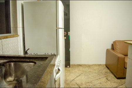 Kitnet/Studio para alugar com 1 quarto, 27m² em Vila Romana, Goiânia