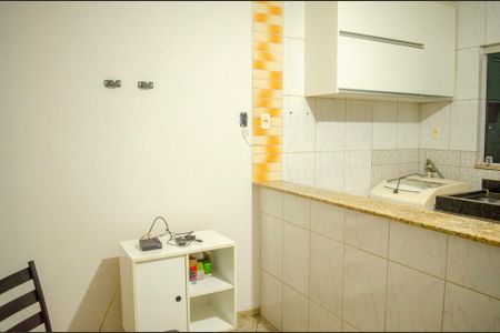 Kitnet/Studio para alugar com 1 quarto, 27m² em Vila Romana, Goiânia