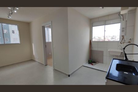Sala de apartamento para alugar com 2 quartos, 38m² em Cidade Nova São Miguel, São Paulo
