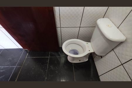 Casa para alugar com 50m², 1 quarto e sem vaga Casa para alugar com 50m², 1 quarto e sem vagaBanheiro