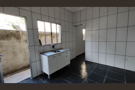 Cozinha de casa para alugar com 1 quarto, 50m² em Vila Alabama, São Paulo