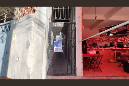 Fachada de casa para alugar com 1 quarto, 50m² em Vila Alabama, São Paulo