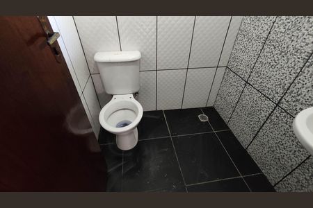 Banheiro de casa para alugar com 1 quarto, 50m² em Vila Alabama, São Paulo