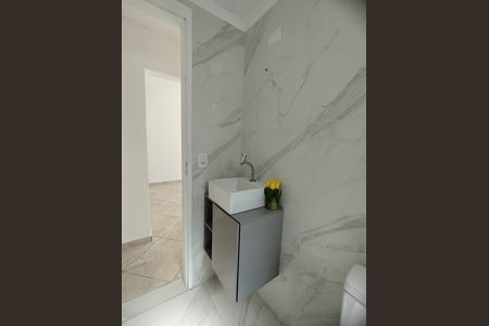 Banheiro - torneira de apartamento para alugar com 2 quartos, 65m² em Parque Bristol, São Paulo