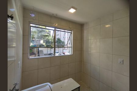 Área de Serviço de apartamento para alugar com 2 quartos, 65m² em Parque Bristol, São Paulo