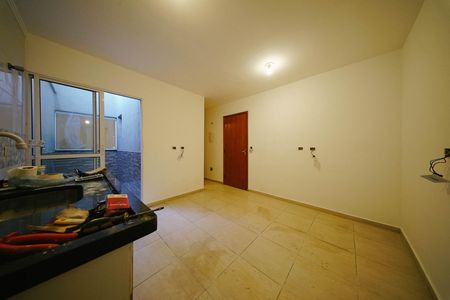 Apartamento para alugar com 1 quarto, 27m² em Vila Nhocuné, São Paulo