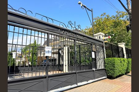 Fachada de casa de condomínio para alugar com 4 quartos, 180m² em Santo Amaro, São Paulo