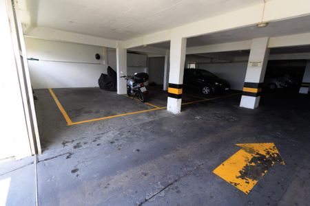 Apartamento para alugar com 4 quartos, 220m² em Costa Azul, Salvador