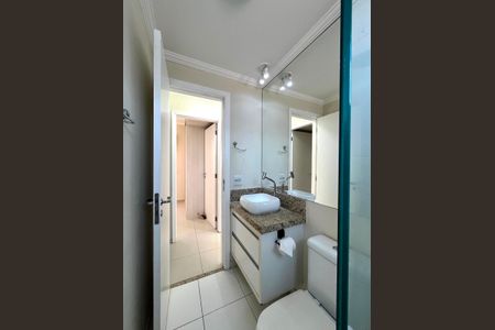 Apartamento para alugar com 55m², 2 quartos e sem vaga Apartamento para alugar com 55m², 2 quartos e sem vagaBanheiro